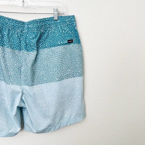 [Chubbies] Whale Sharks Blue Striped Ombre 7" Inseam Swim Shorts NWT Size XXL - Picture 8 of 12